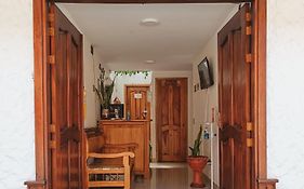 Famy Hostal Nardo's